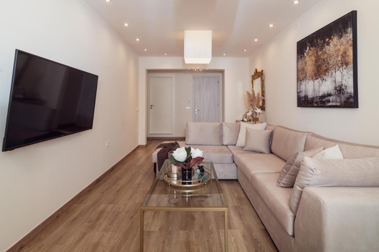 Maison Downtown Luxury Apartments! مدينة زاكينثوس المظهر الخارجي الصورة