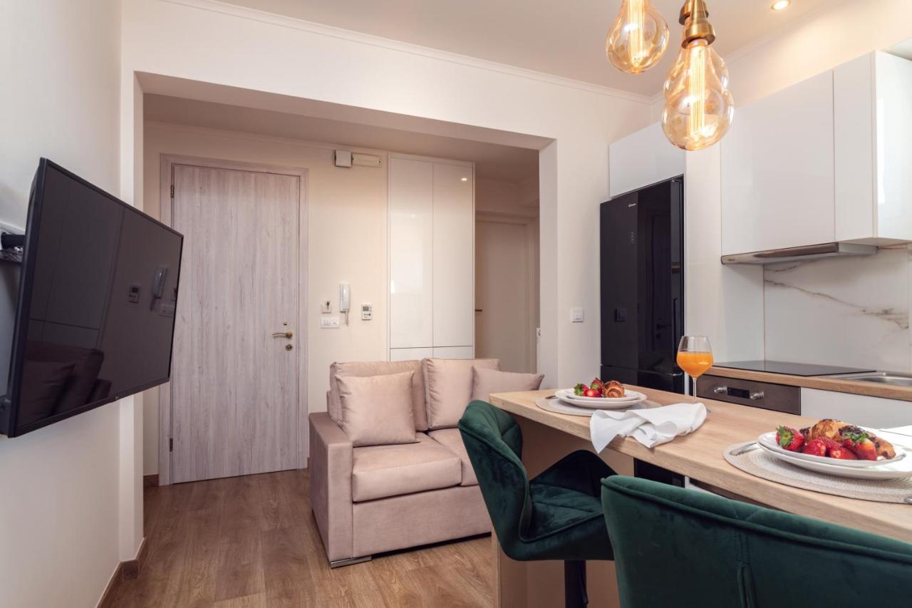 Maison Downtown Luxury Apartments! مدينة زاكينثوس المظهر الخارجي الصورة