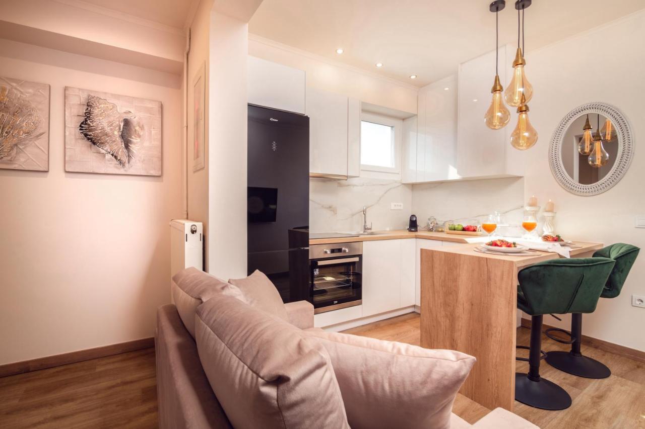 Maison Downtown Luxury Apartments! مدينة زاكينثوس المظهر الخارجي الصورة
